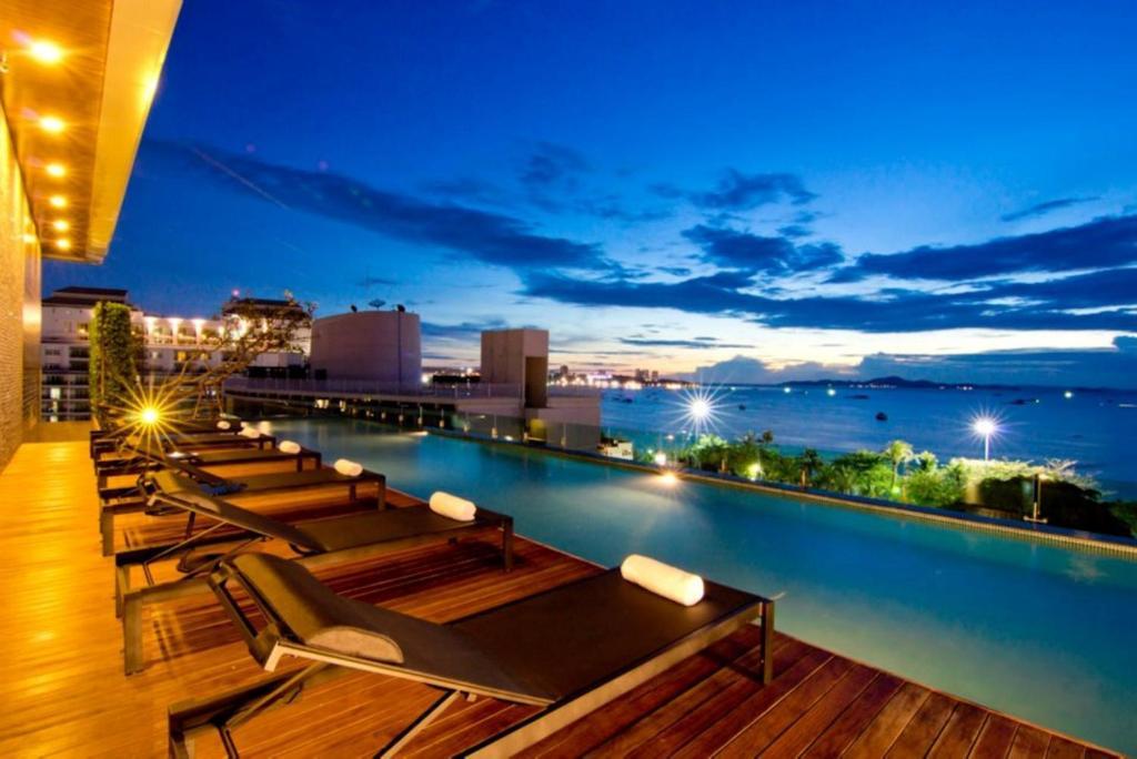 Seven Zea Chic Hotel Патая Екстериор снимка